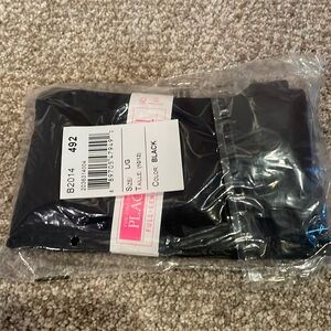 NIB 10/12 black leggings Children's Place.